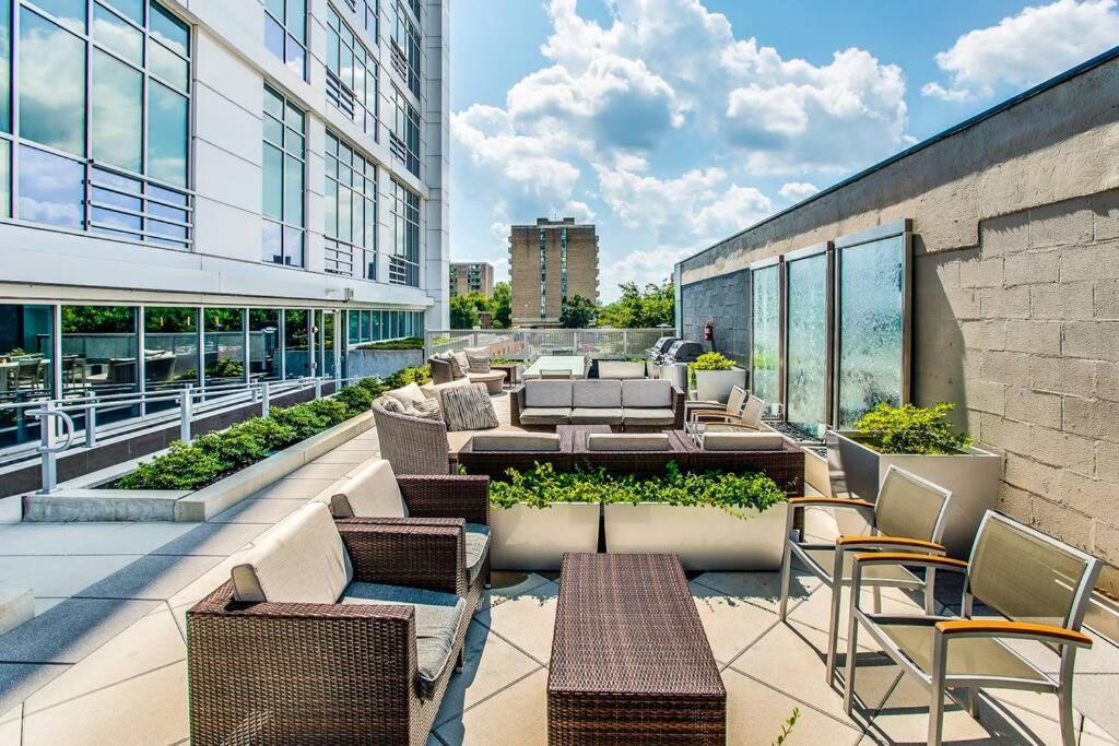 Luxury D.C. 1Br Apt W/Rooftop Pool In Southwest Waterfront Вашингтон Екстер'єр фото